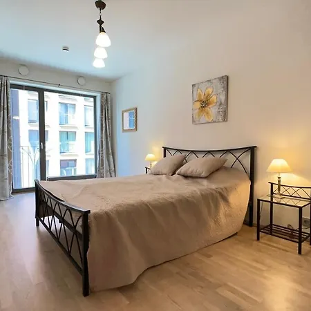 Rotermanni 2bd Apartment, Free Parking! * Talin